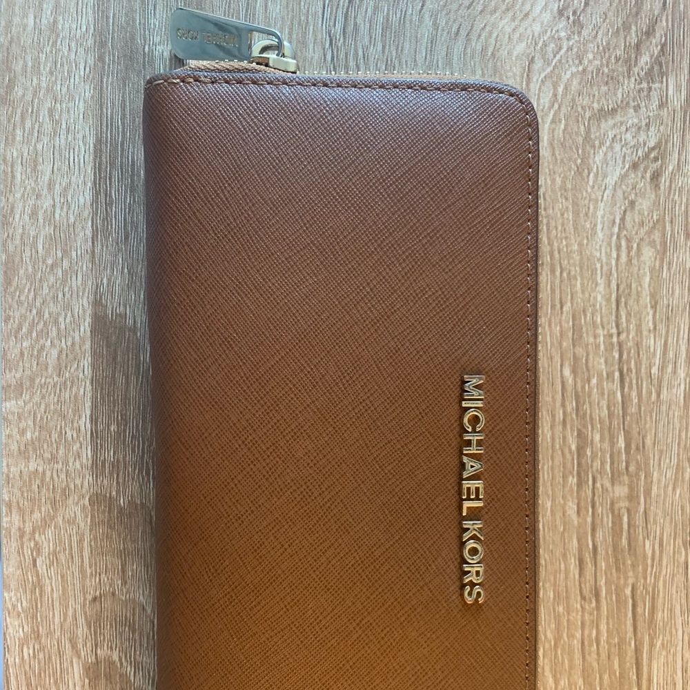 Michael Kors wallet